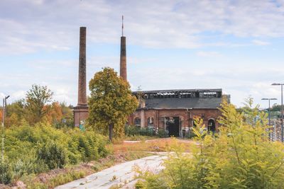 Abandoned built structure against sky