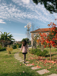 Autumn leaves in a centenary portuguese villa 
