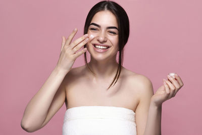 Portrait of a smiling young woman