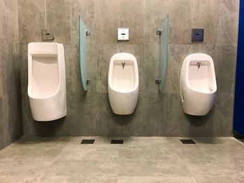 Row of objects in bathroom