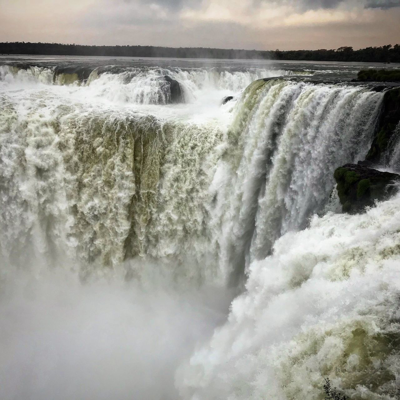 PANORAMIC VIEW OF WATERFALL