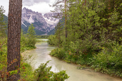 The dürrensee is a lake in the dolomites in north italy.