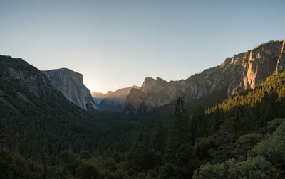 Sunrise over the yosemite valley, as seen from tunnel view