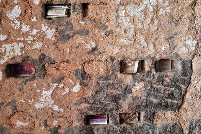 0997 money offerings-wall of shrine in the thirtythree heaven grottoes-mati si temple. zhangye-china