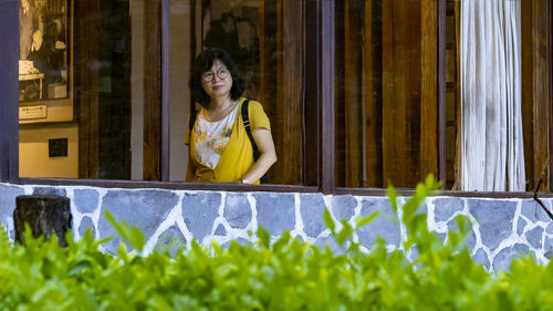 Portrait of a smiling young woman