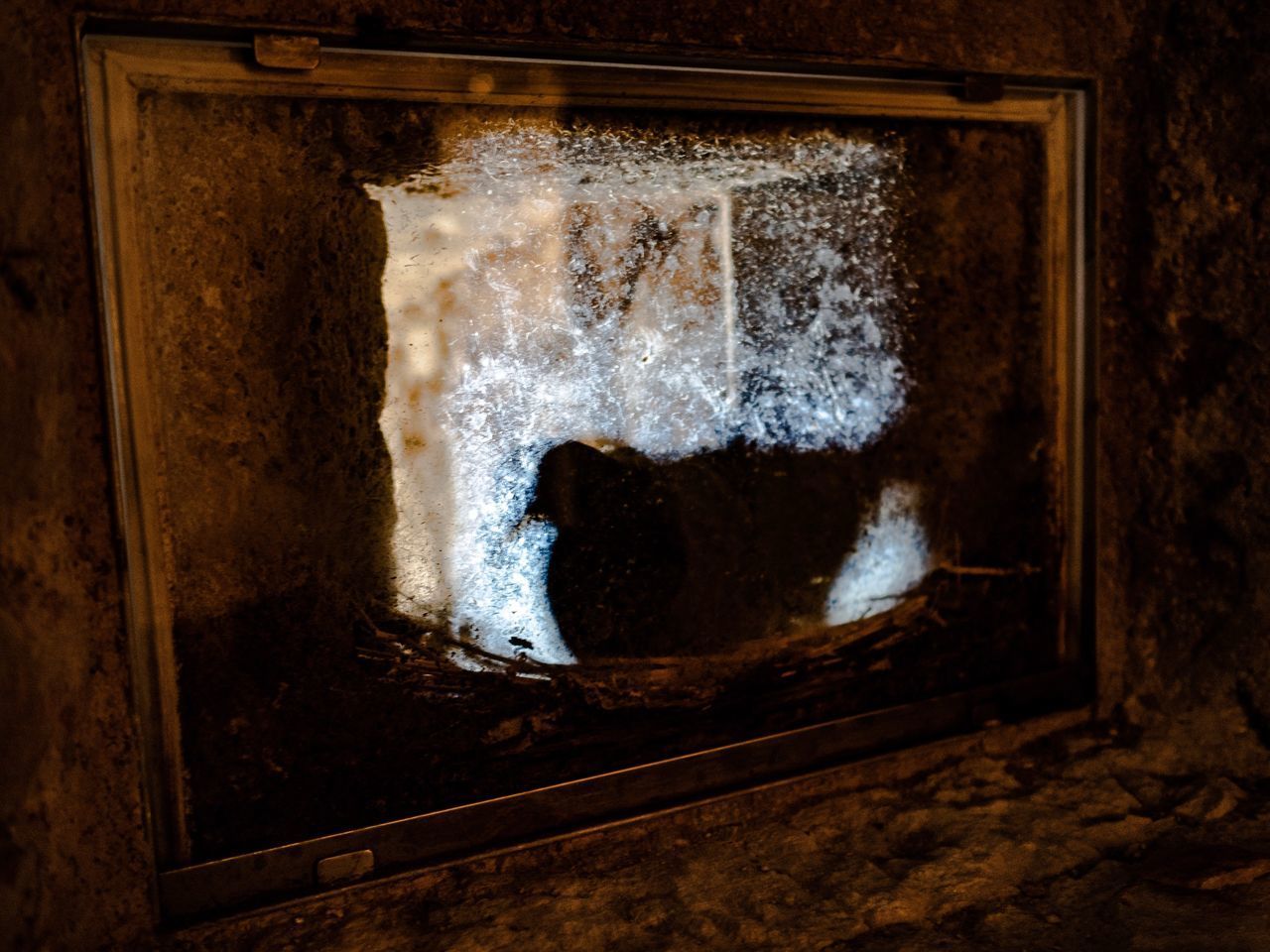 VIEW OF OLD ABANDONED WINDOW