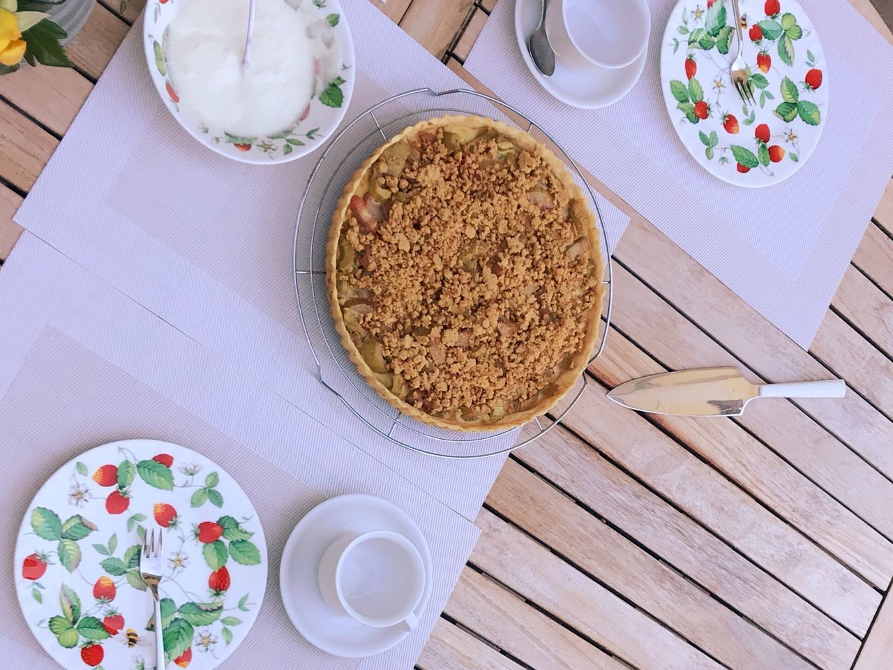 food and drink, table, food, high angle view, freshness, still life, ready-to-eat, drink, indoors, eating utensil, plate, kitchen utensil, refreshment, baked, no people, indulgence, directly above, healthy eating, fork, wellbeing, breakfast, glass, meal, temptation, snack