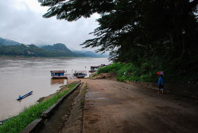 Footpath leading towards river