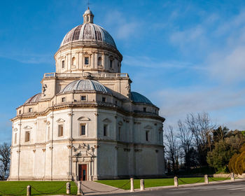 View of cathedral against sky