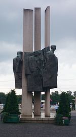 Statue against sky