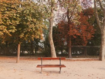 Empty bench in park