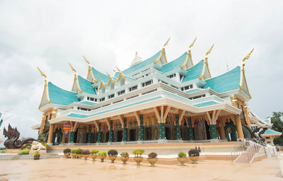 Watpaphukon is attractions of thailand in udon thani.