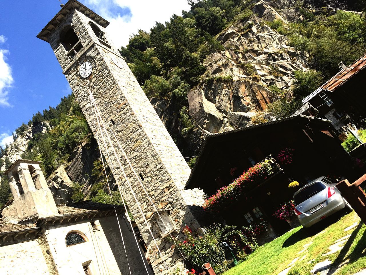 PANORAMIC VIEW OF OLD HISTORIC BUILDING