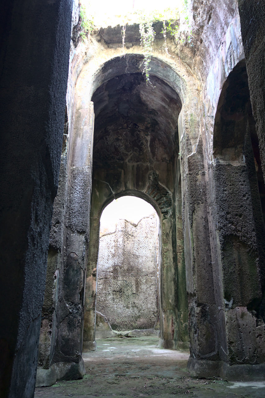 VIEW OF OLD RUIN BUILDING