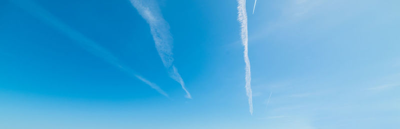 Low angle view of vapor trail in sky