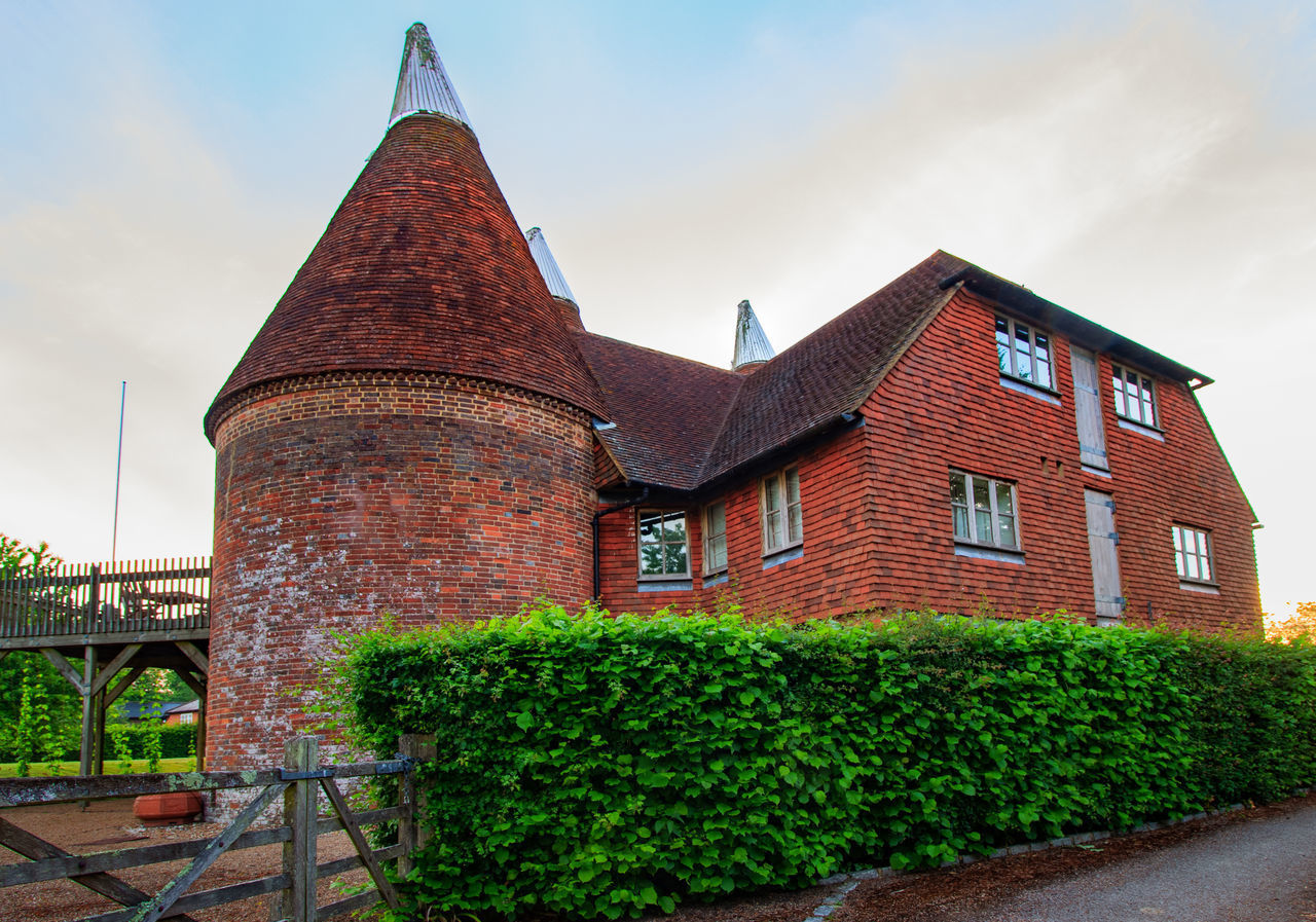 OLD BUILDING AGAINST SKY