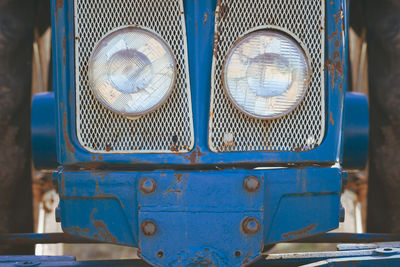 Headlights in rusty vehicle
