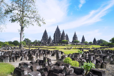 Panoramic view of temple against sky