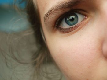 Close-up portrait of young woman