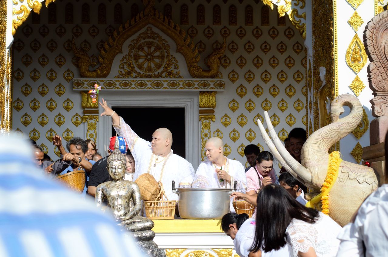 group of people, women, crowd, real people, adult, architecture, religion, belief, men, large group of people, built structure, lifestyles, spirituality, building, place of worship, day