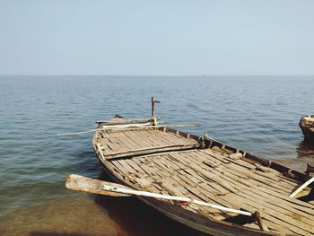 Boat in the lake side