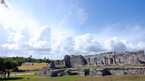 Panoramic view of old ruins against sky