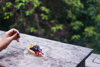 Close-up of hand eating food