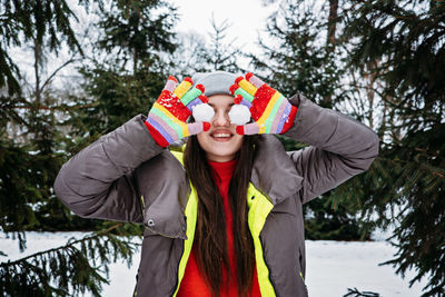 Outdoor activities for happy winter holidays. winter bucket list, fun activities and things for