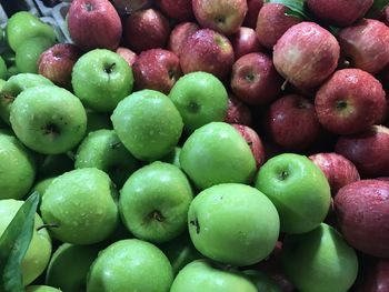 Full frame shot of apples