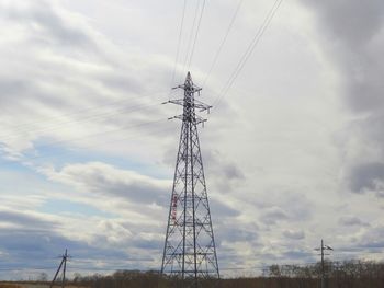 electricity pylon