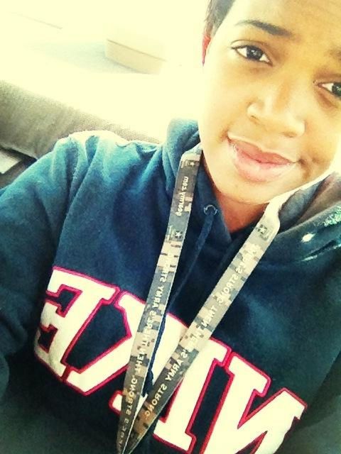 #currently Good Afternoon skeezers. ✌