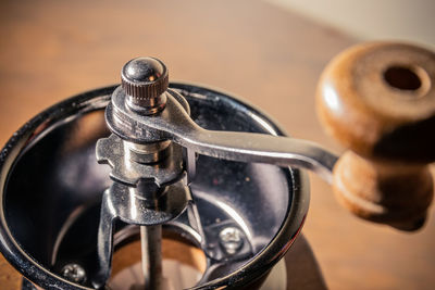 Coffee beans grinder