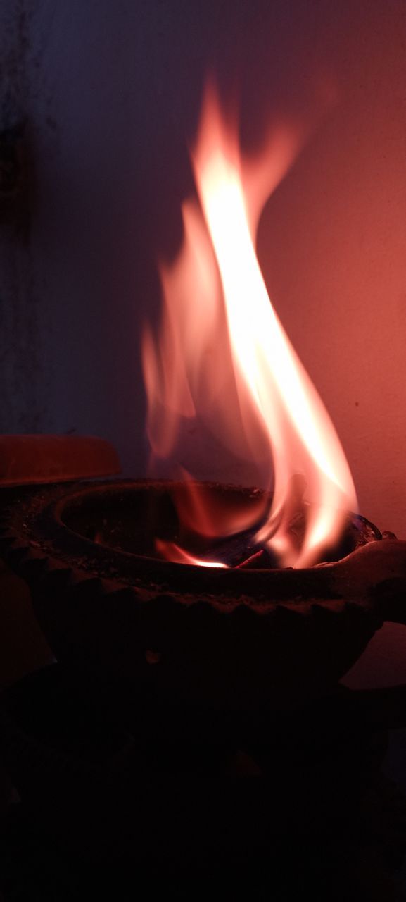 burning, darkness, light, heat, flame, fire, no people, nature, close-up, motion, indoors, red, glowing