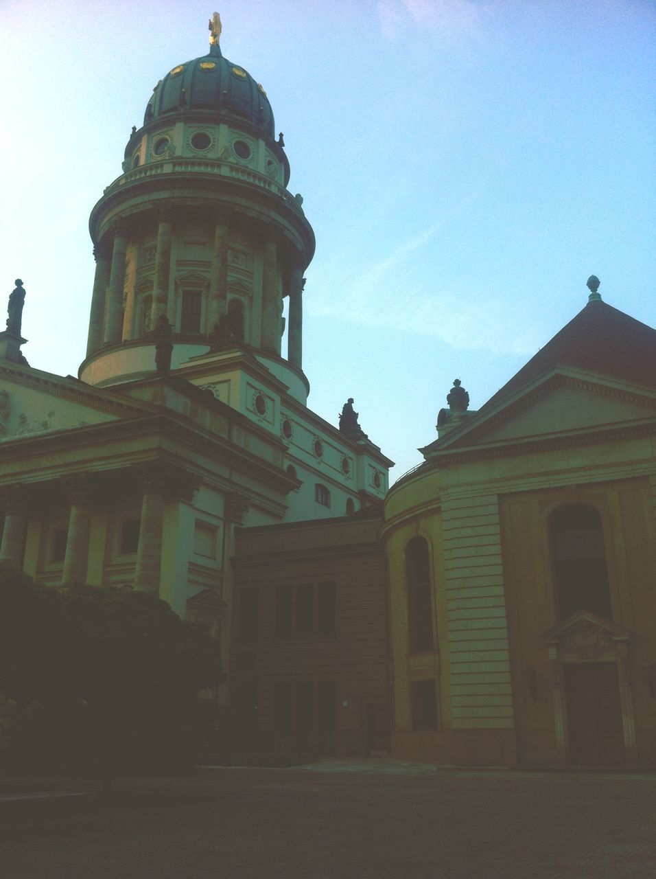 architecture, building exterior, built structure, place of worship, religion, low angle view, church, spirituality, history, sky, dome, famous place, travel destinations, clear sky, cathedral, facade, tourism, travel