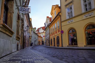 Narrow alley with buildings in background