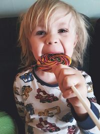 Portrait of cute girl smiling