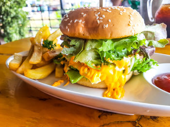 Close-up of burger in plate on table