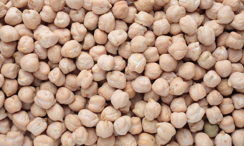 Full frame shot of chick peas