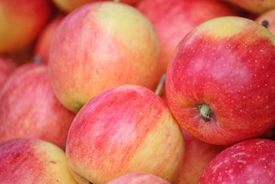 Close-up of apples for sale in market