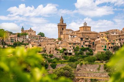 Buildings in city