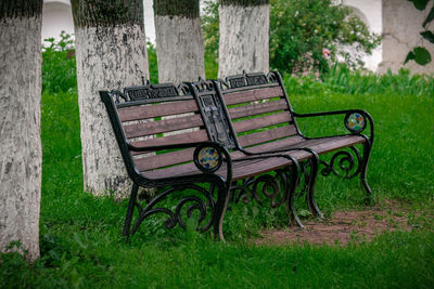Empty bench in park