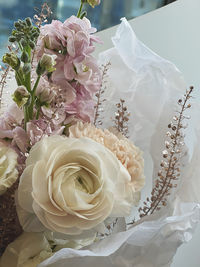 Close-up of white rose bouquet