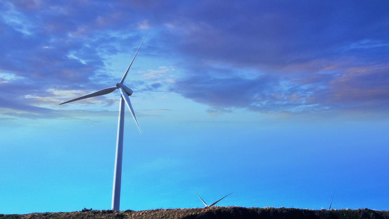 wind turbine, alternative energy, wind power, windmill, renewable energy, environmental conservation, fuel and power generation, technology, sky, landscape, traditional windmill, blue, rural scene, nature, tranquility, field, tranquil scene, scenics, day, cloud - sky