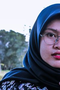 Close-up portrait of young woman