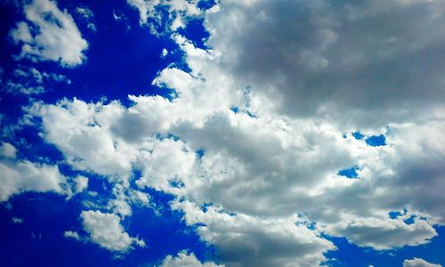 Low angle view of cloudy sky