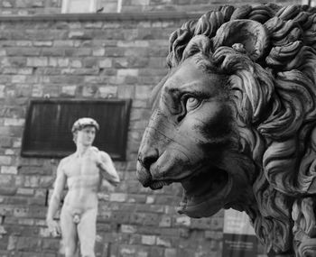 Statue of lion