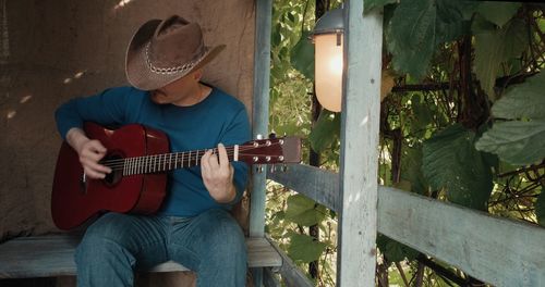 Man playing guitar