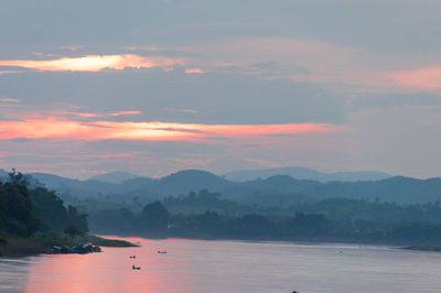 Scenic view of dramatic sky over sea