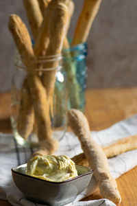 Close-up of bread in bowl on table