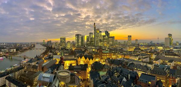 Sunset over frankfurt skyline 